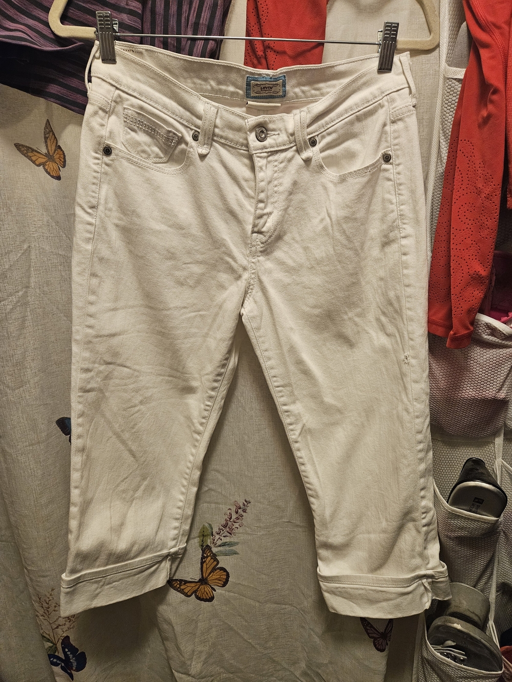 Levi's White Cropped Ankle Jeans